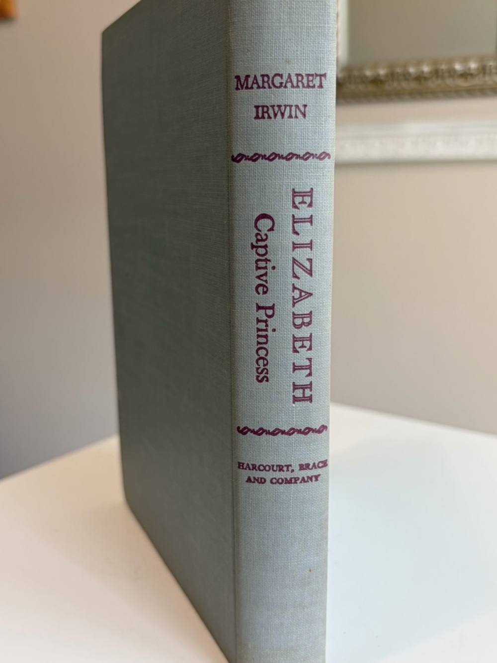 Cloth Hardcover Elizabeth Captive Princess By Margaret Irwin 1948